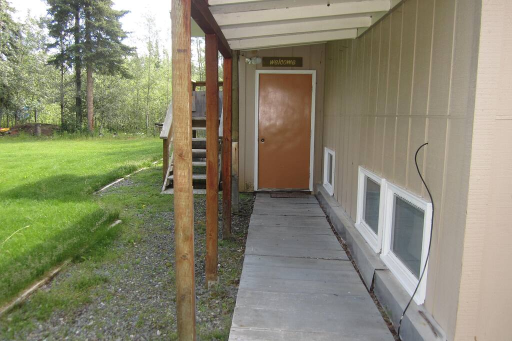 Private entry into Snowshoe B&B.