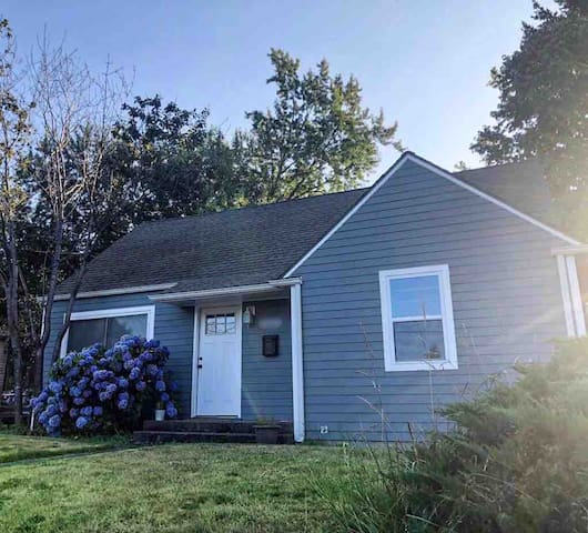 Airbnb Bryn Mawr Skyway Vacation Rentals Places To Stay