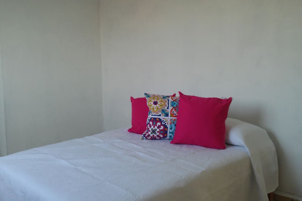 Una cama matrimonial