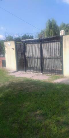 Guillermo Hudson Small House with one bedroom