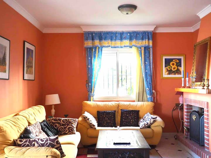 Lovely House With Garden/acogedora Casa Con Jardín - Torrox Costa