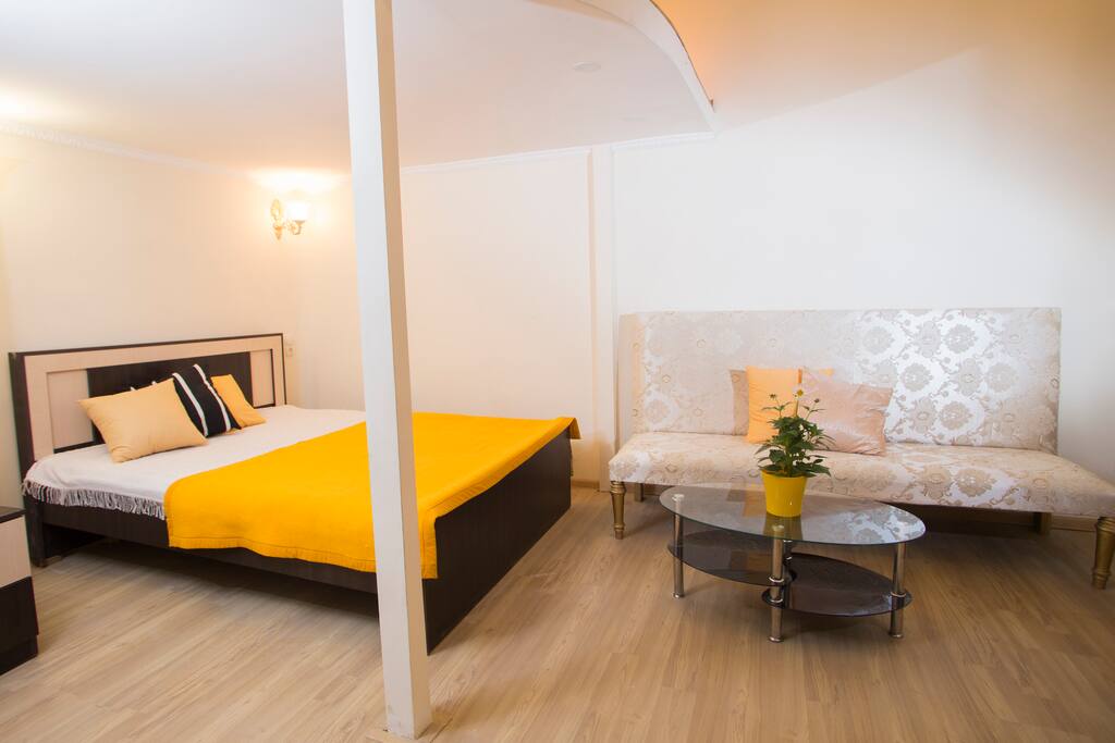 Queen bed