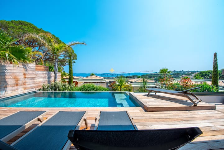 Magnifique Vue Mer Et Sur Le Golfe De Saint-tropez - Les Issambres
