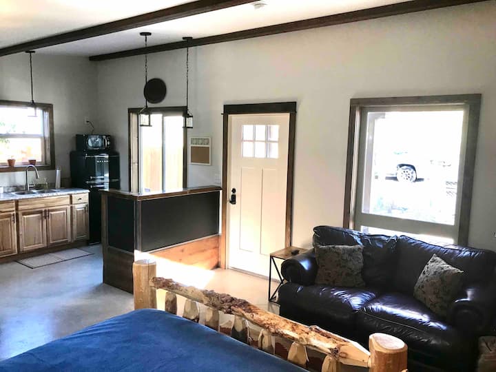 T H E  S H E D: 
New Studio In Downtown Cody! - Cody, WY