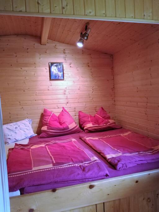 Hochbett für 2-3 Personen geeignet
