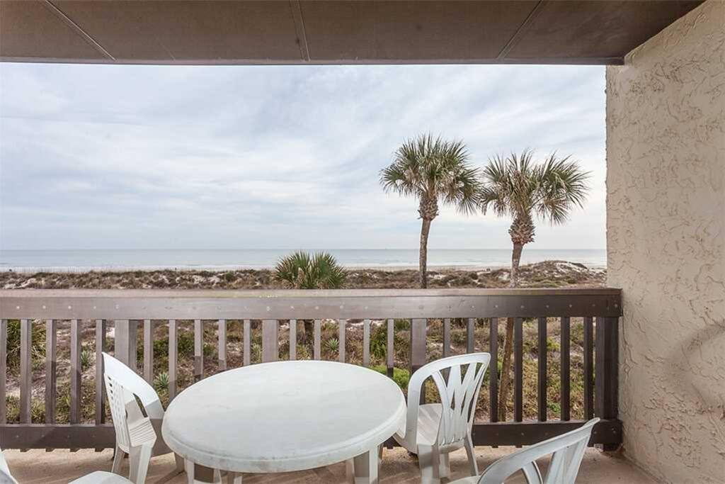 You could spend hours enjoying the wonderful views! - Our covered patio is the perfect place to sip your morning coffee while wat