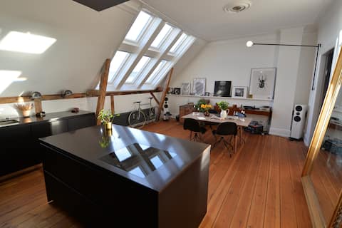 Top Airbnb: Penthouse in perfect location in Vesterbro Kongens Enghave