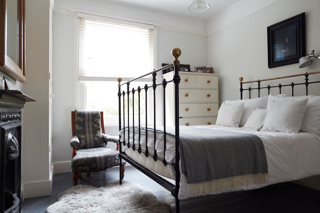 Double room with private en-suite bathroom.