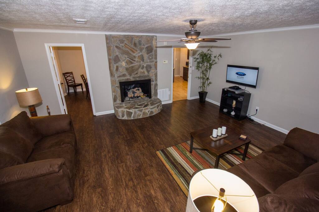 Living Room with fireplace