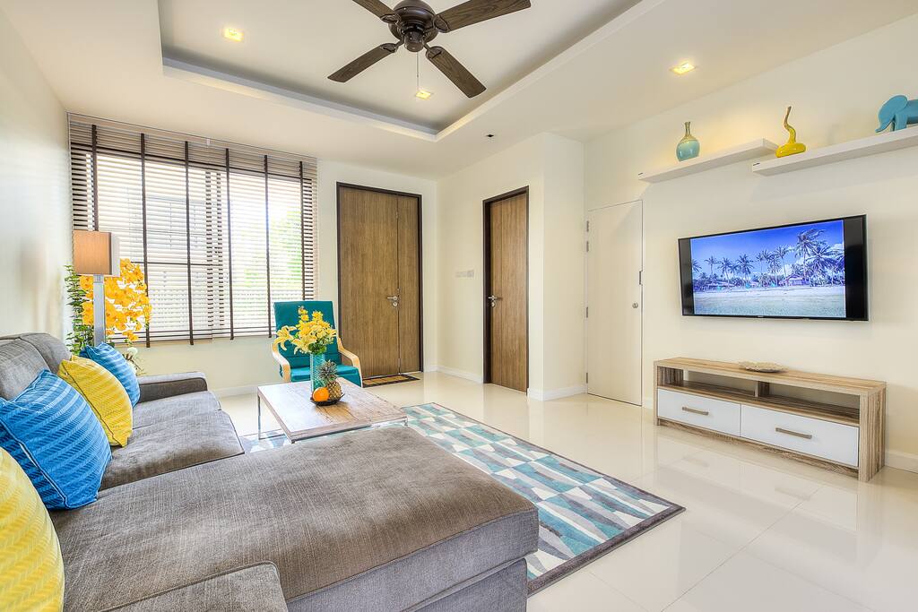 Living room - lounge area