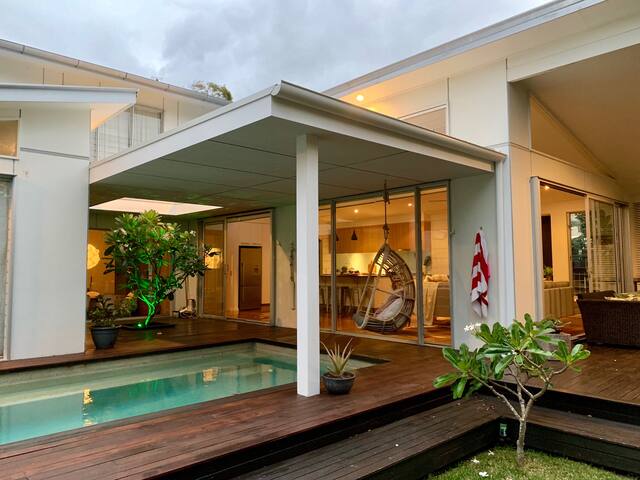 Beach House Sunshine Beach gallery image 3