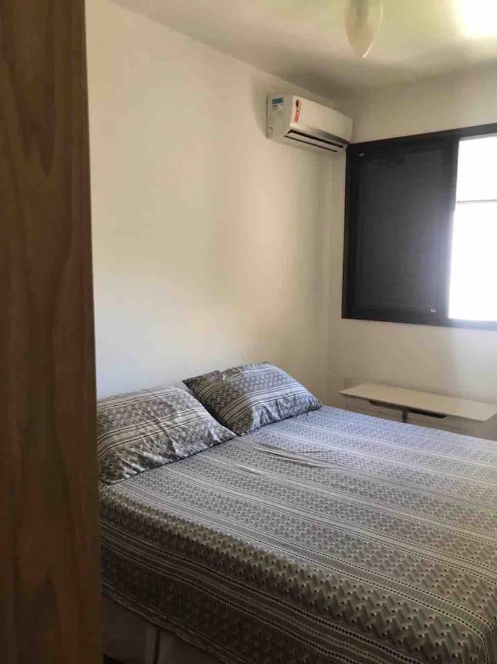 Dormitorio (cama matrimonial)