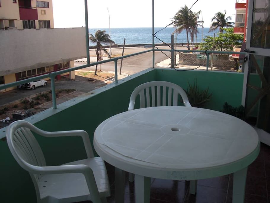 Terraza vista al mar
