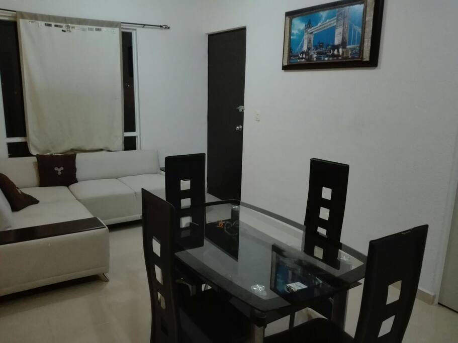 sala y comedor de 4 sillas