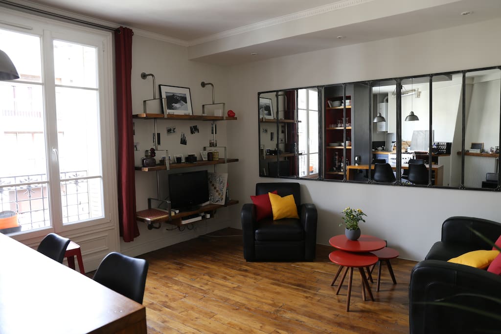 Salon avec tv