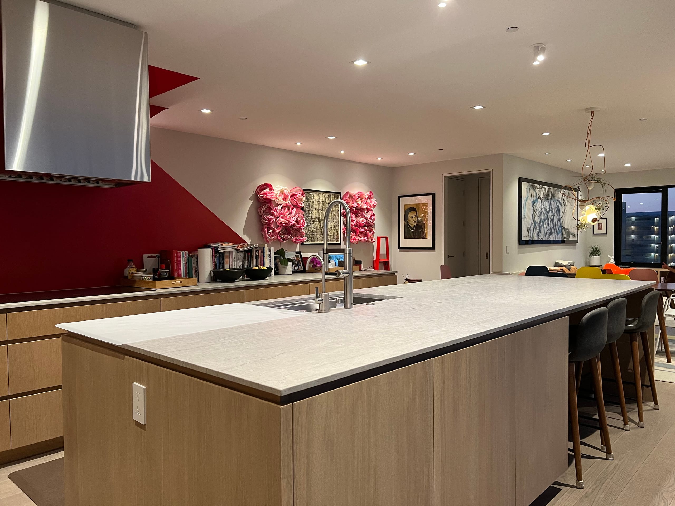 Home in San Francisco · ★5.0 · 3 bedrooms · 4 beds · 2.5 baths - Image 6