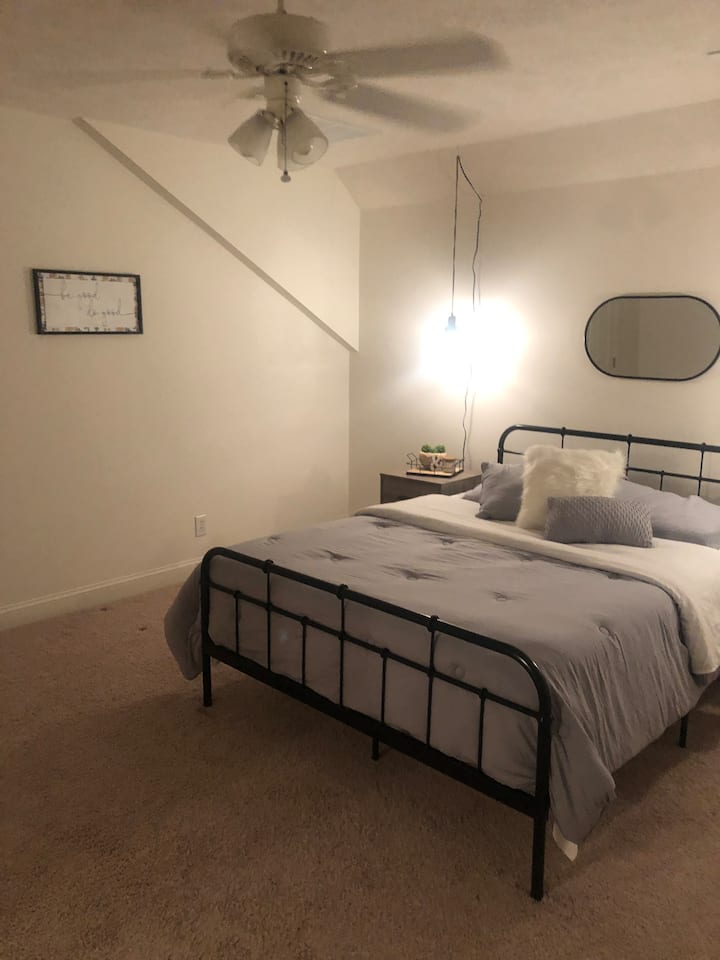 Upstairs Bedroom with ensuite bathroom and closet 