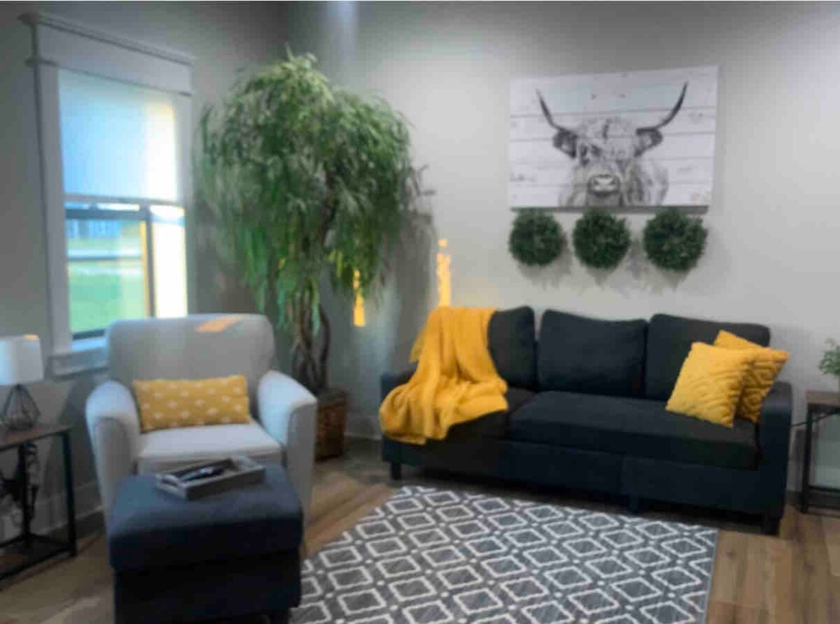 Top performing Airbnb: Serenity Now, in Howe in Sherman