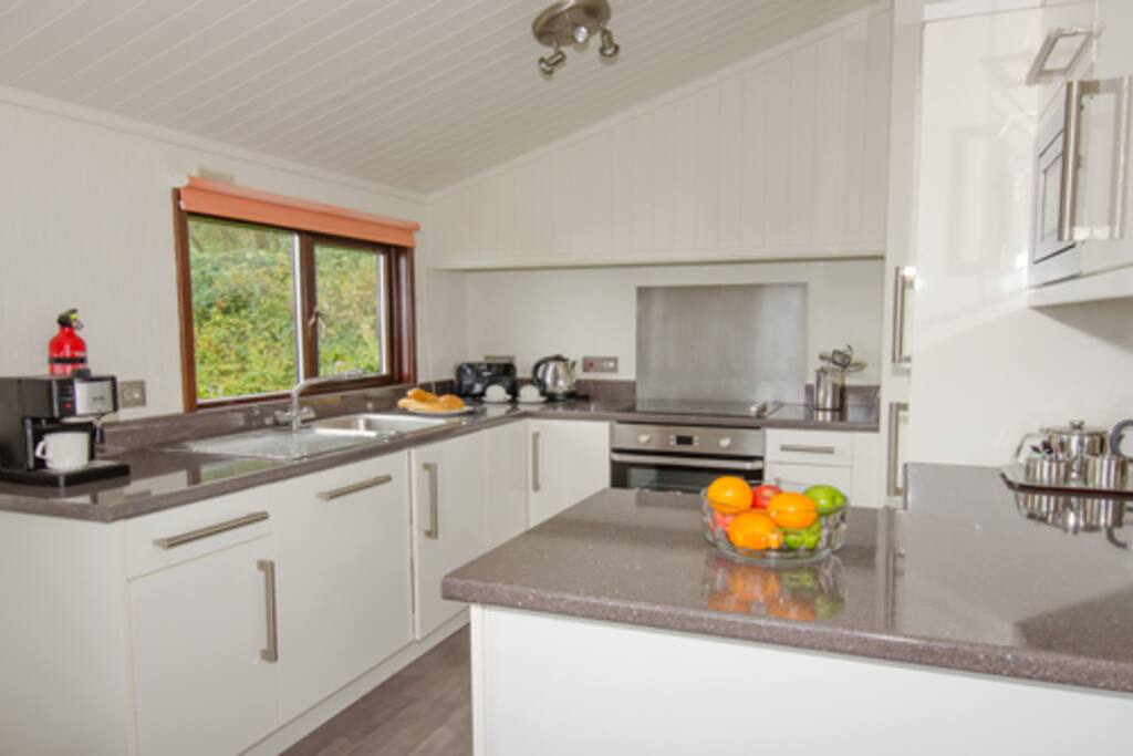 Fully fitted kitchen area