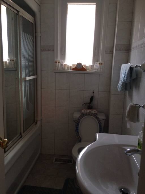 Washroom with bathtub