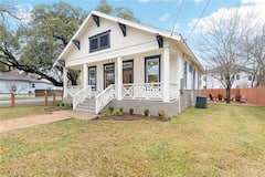 Fully+Remodeled+House+Steps+from+Magnolia%2FBaylor