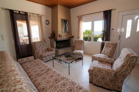 Popular Airbnb listing: Villa Melissa in Δήμος Μινώα Πεδιάδος
