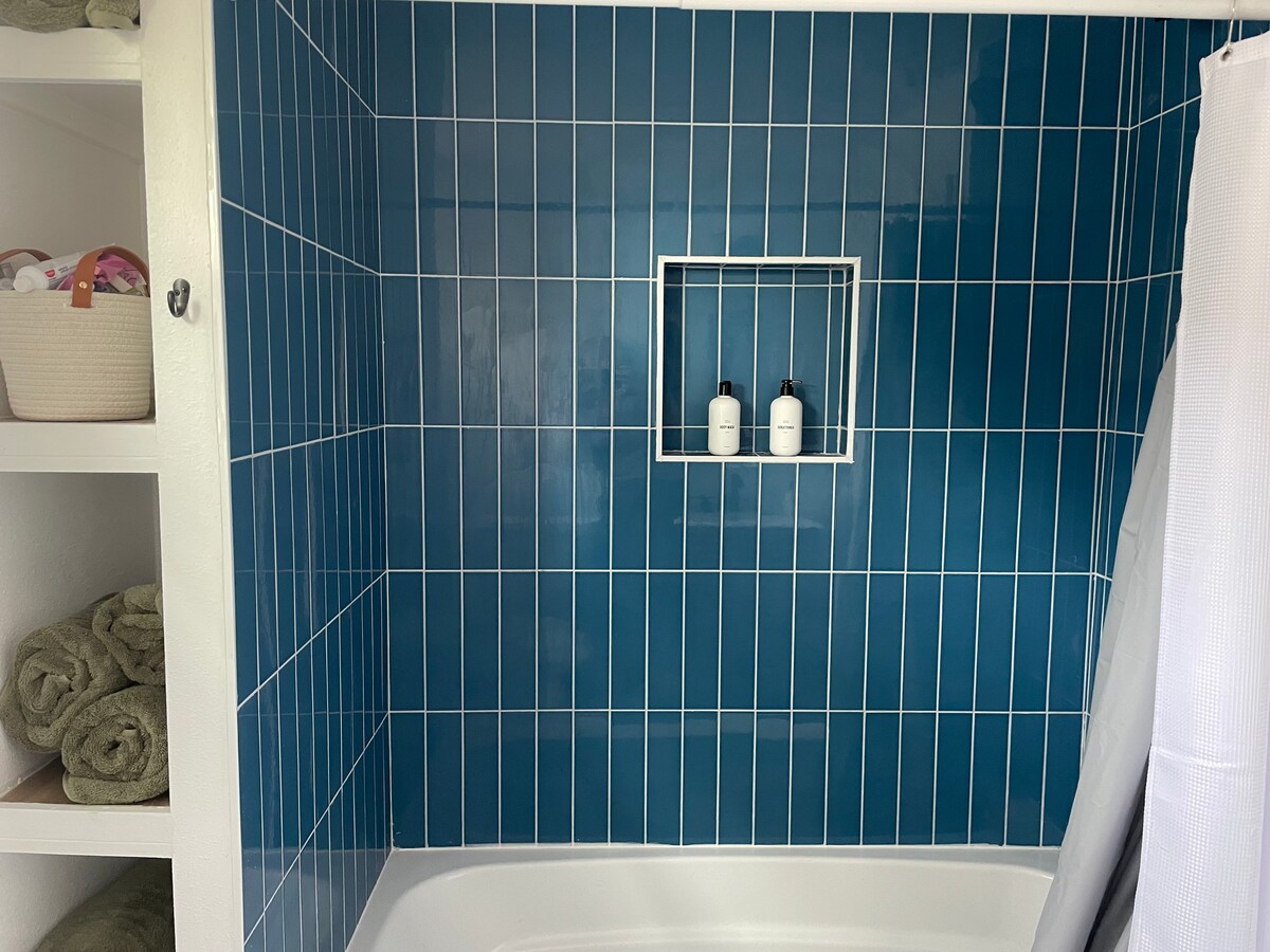 Sweet Bungalow | East Austin Retreat | Walkable