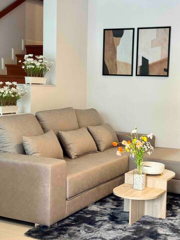 Entire Townhome 3BR2B, Pool in Sukhumvit-BTS Asok gallery image 3