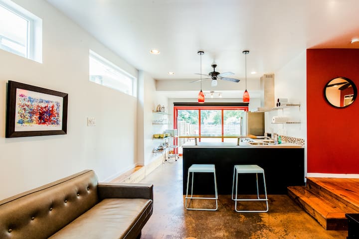 Eastside Cabana - Near UT,Downtown