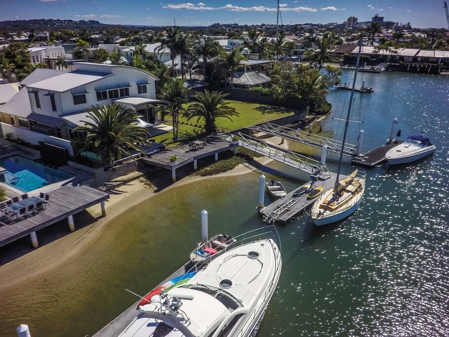 Luxury Waterfront House