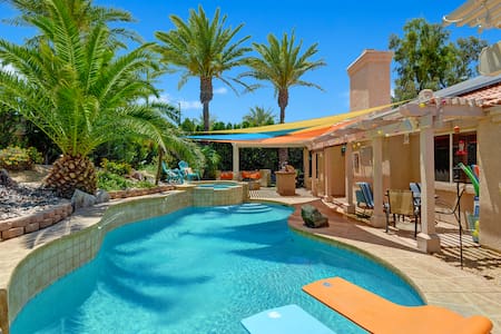 Pool/Spa Oasis Resort Vacation Home