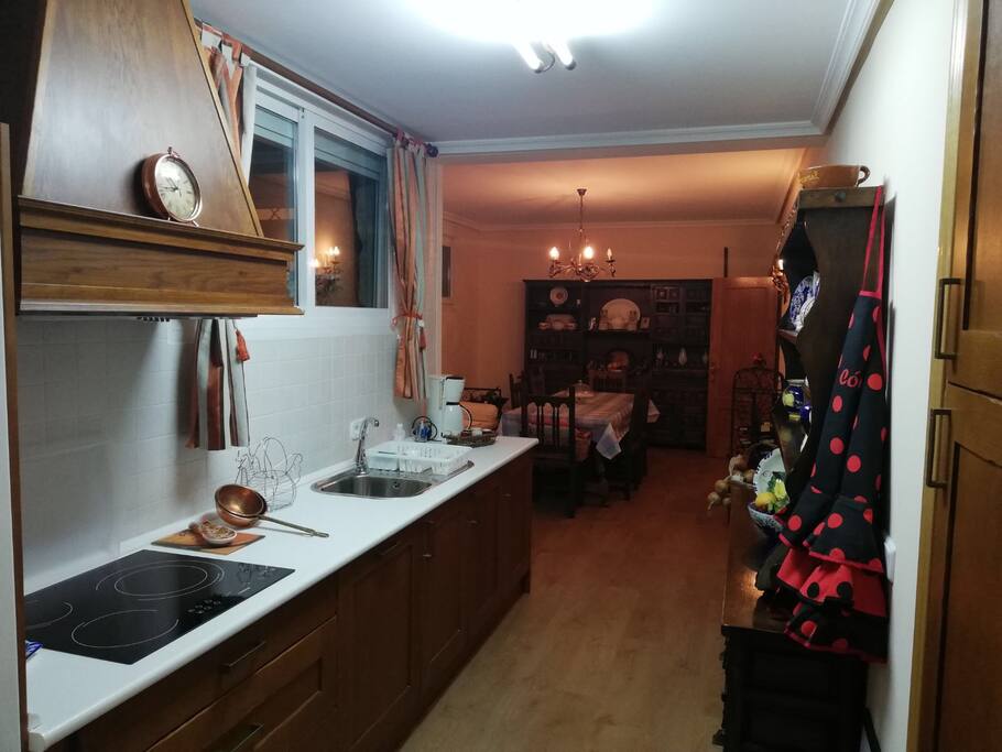 Cocina y salón comedor