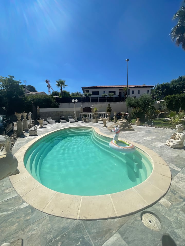 Grand Appartement Douillet Avec Piscine. - Frontignan