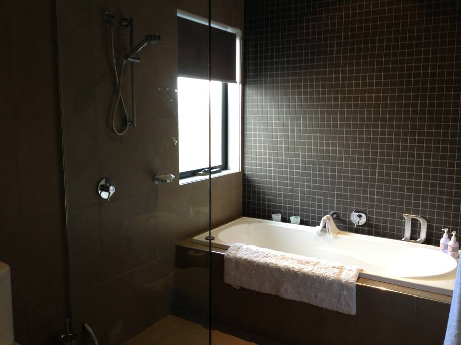 SOWER & BATH AVAILABLE