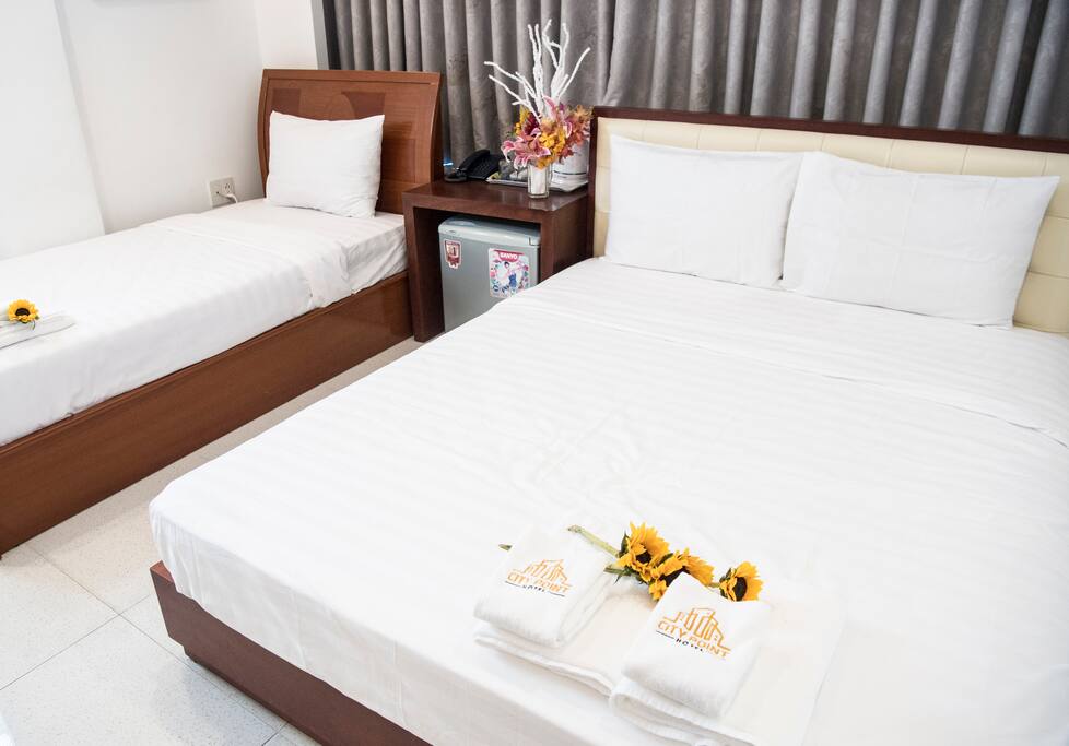 Deluxe triple room