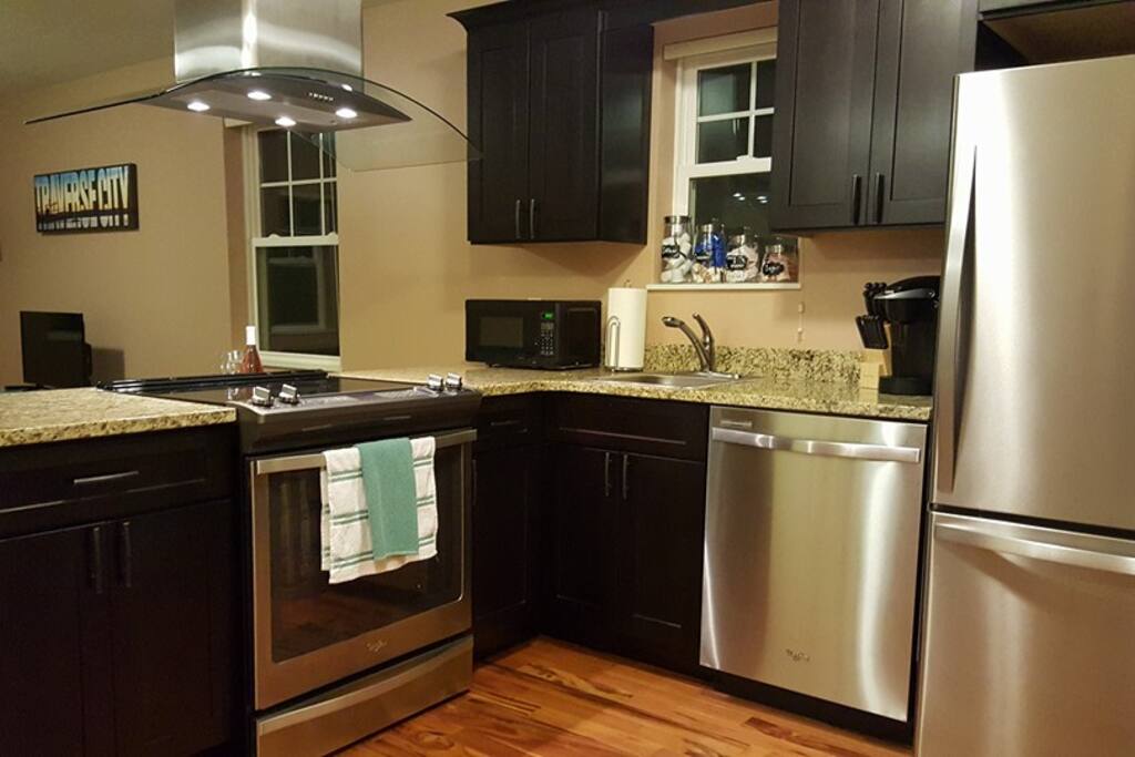 Full kitchen-has everything you need!