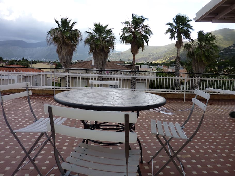 La terrazza - The front terrace