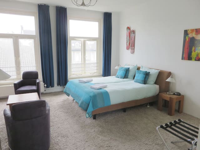 Big apartment with kitchen, own shower & toilet