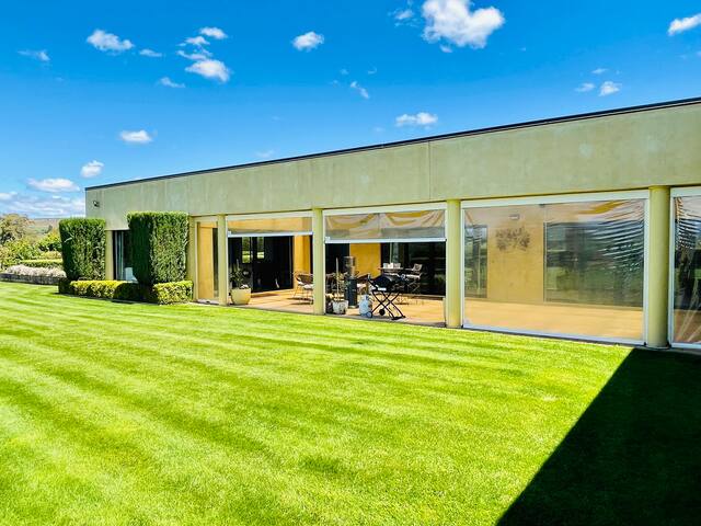 Relbia Retreat – Luxury Estate mins to Launceston gallery image 4