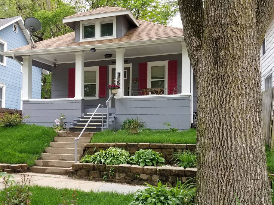Street vew of the house