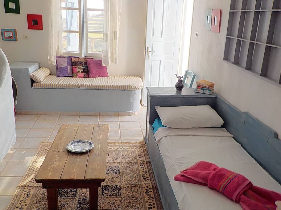 Normal size single bed
