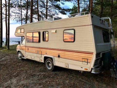 Chevy '84 dream camper