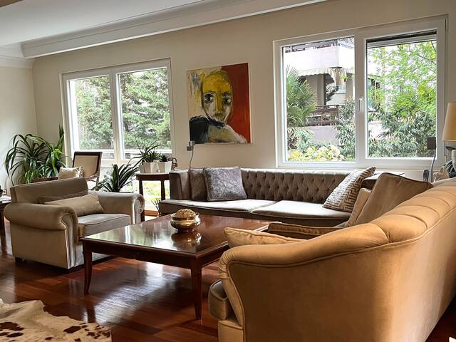 Luxurious Flat with swimpool by the Seaside gallery image 3