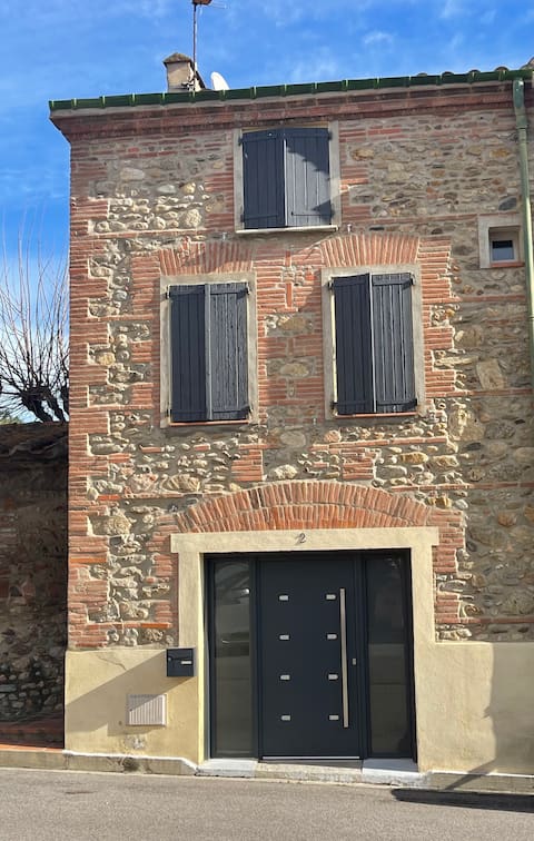 Charming house near Perpignan and the coast