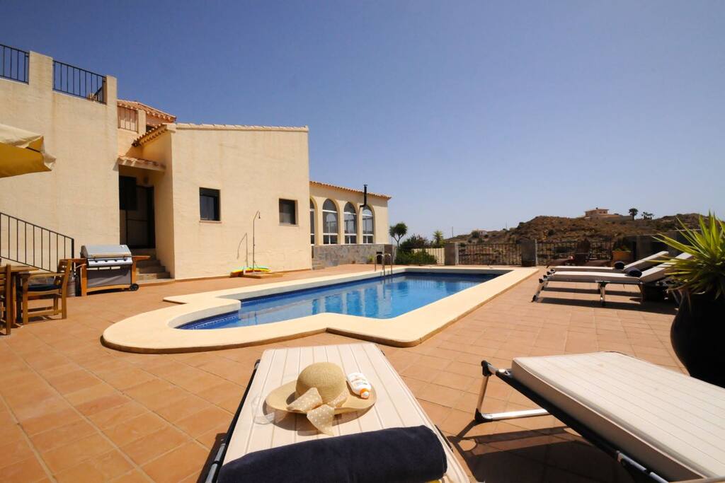 Pool area