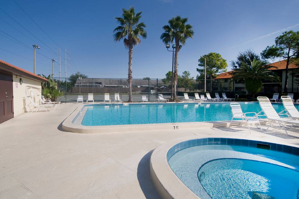 Pool, hot tub, Tennis