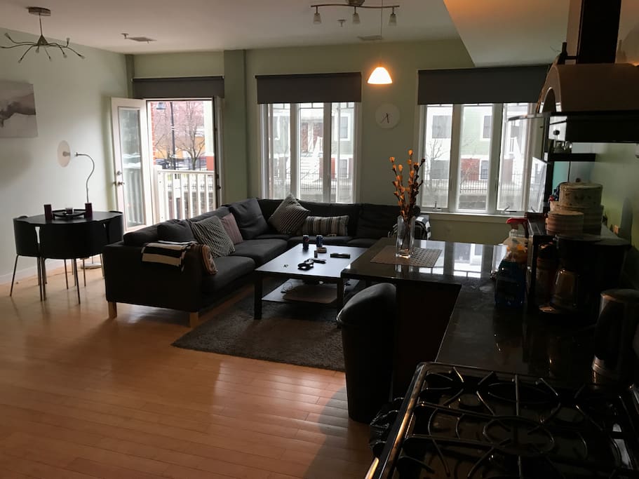 Livingroom + Dining area
