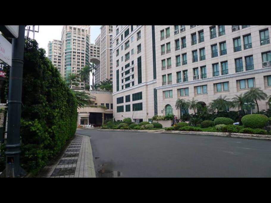As you walk out toward Greenbelt area