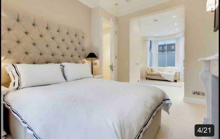 Beautiful Chelsea.Entire Home+Garden.Kings Road gallery image 2