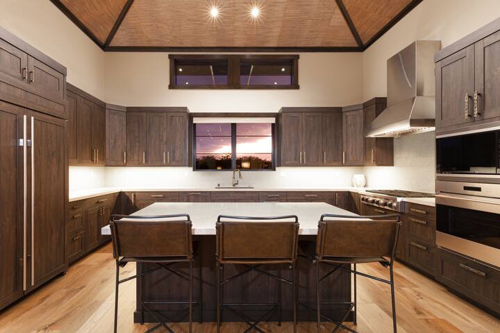 Mauna Lani Luxury Home – Private Pool & Spa gallery image 4